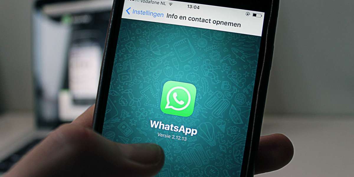 The benefits and drawbacks of WhatsApp's end-to-end encryption