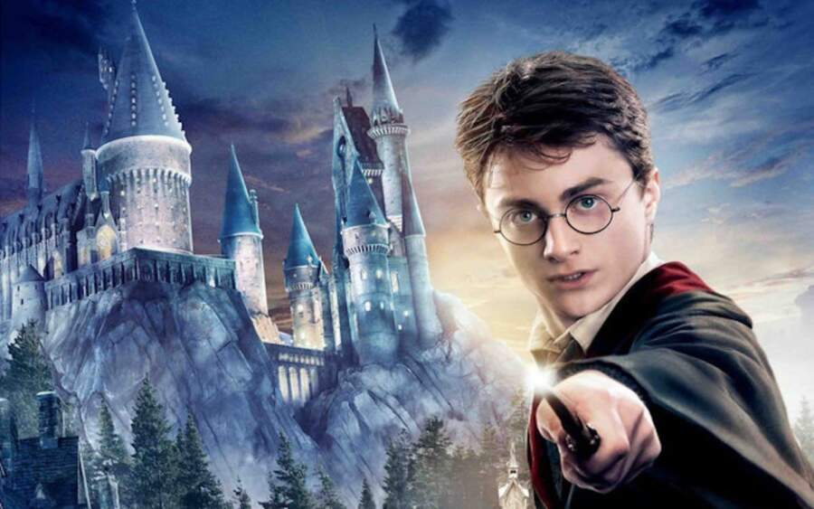 Dive Into The Amazing Harry Potter Facts