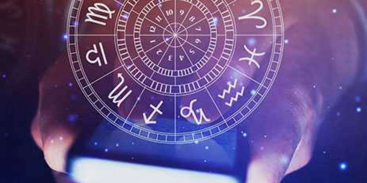 The Function of an Astrologer in Gujarat: Untangling the Cosmos