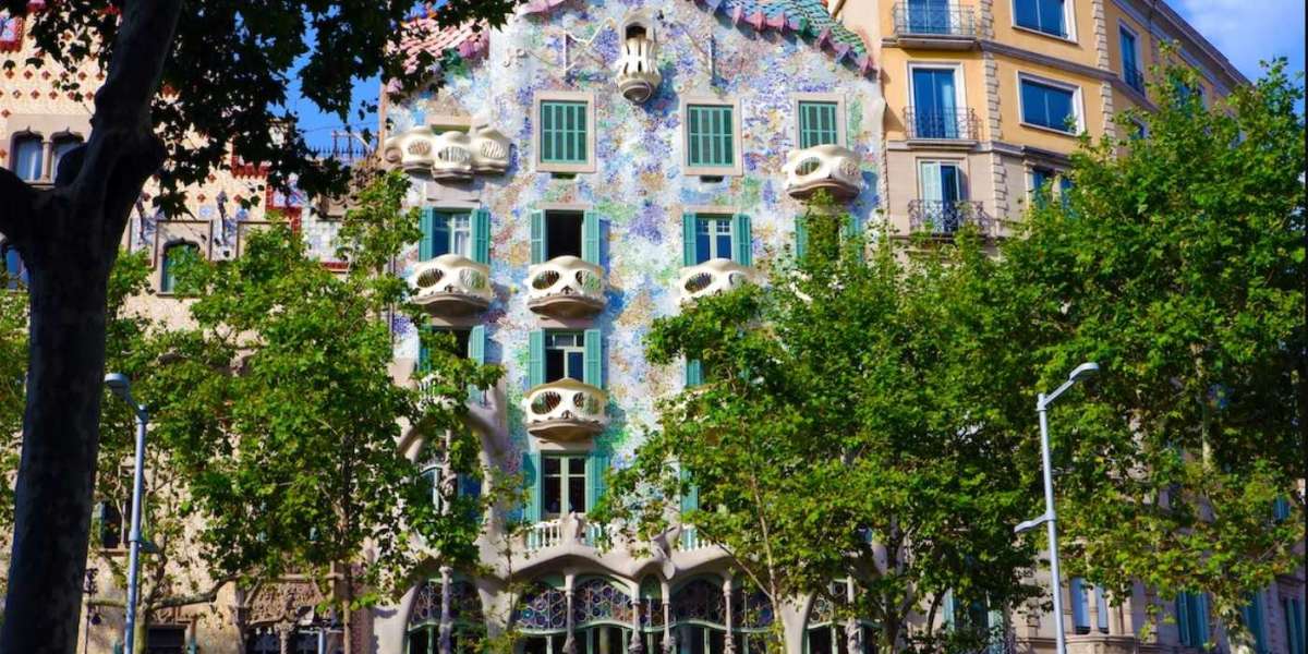 Casa Batlló And Design Inspired By Nature: Gaudí's Harmonious Vision