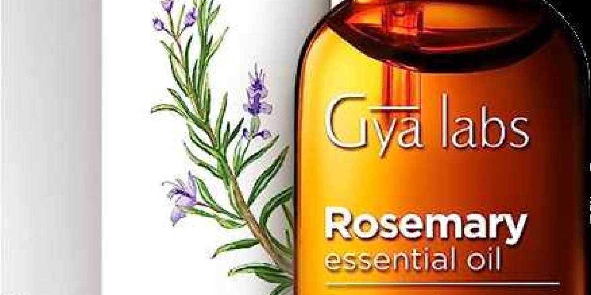 Applications of Rosemary Oil for Eyebrows: A Natural Solution for Stunning Brows