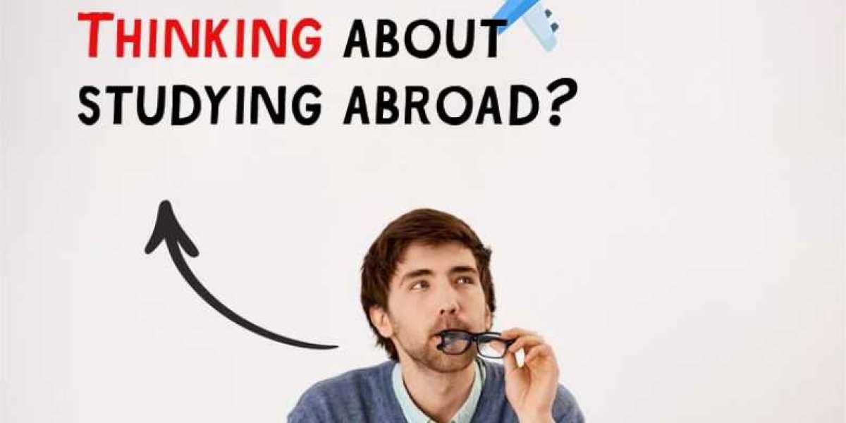 The Role of Technology in Enhancing Study Abroad Experiences"
