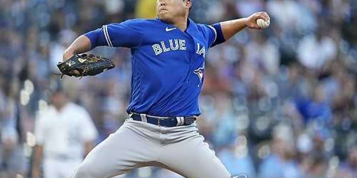 Hyun-Jin Ryu 'blows four wins' in blown save...gives up two runs in 5 innings at Coors Field