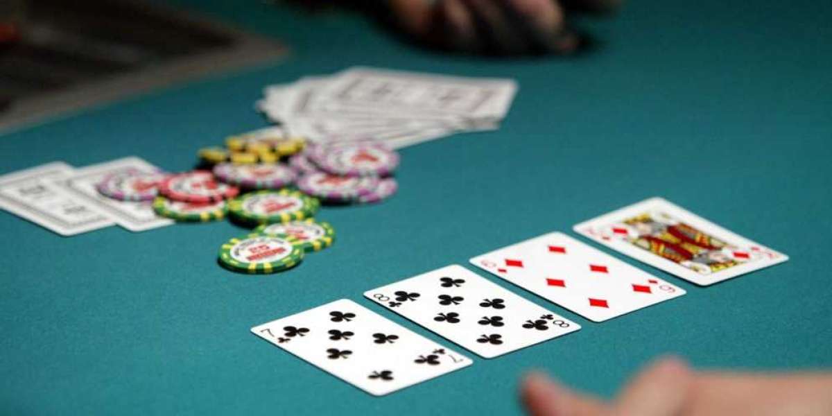 Tổng hợp các mẹo chơi Poker tốt nhất từ người chơi hàng đầu