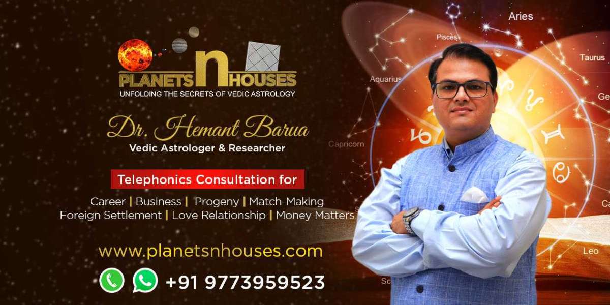 "Navigating the Cosmos: Choosing the Best Astrologer for Personal Consultation"