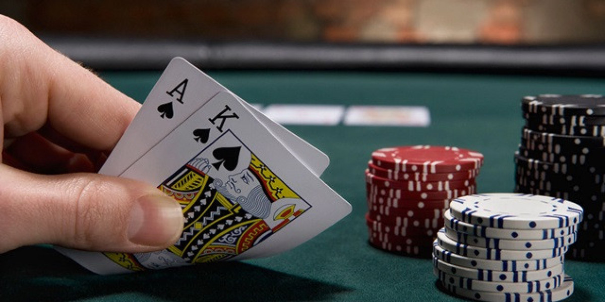 Chuẩn bị trước ván poker: Bí quyết chiến thắng vòng pre-flop