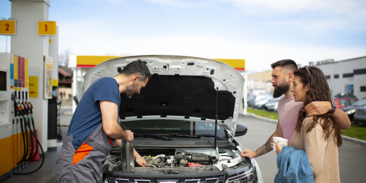 Unveiling the Importance of Regular Car Oil Changes: Your Road to Engine Longevity with Service My Car in Qatar