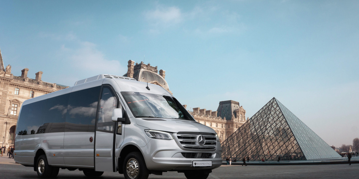 Coach Hire Oxford: Navigating the Essence of Travel Comfort