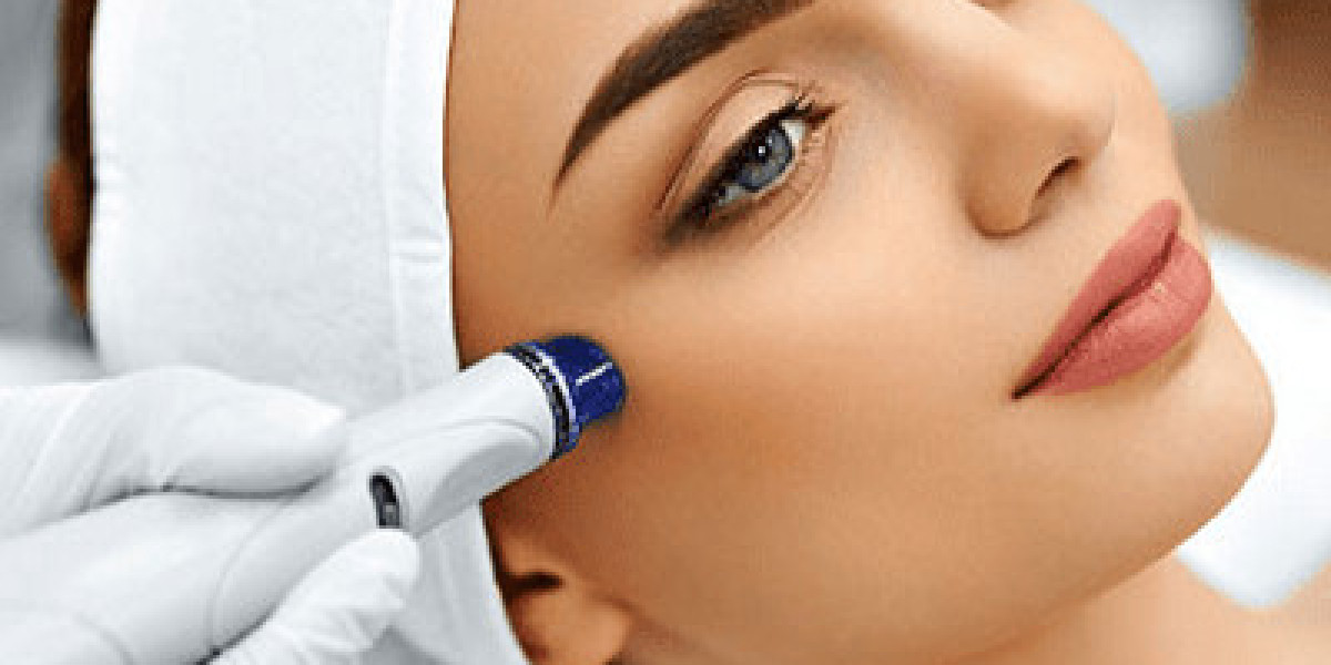 Indulge in Hydrafacial Luxury: Dubai's Finest Skincare Treatments