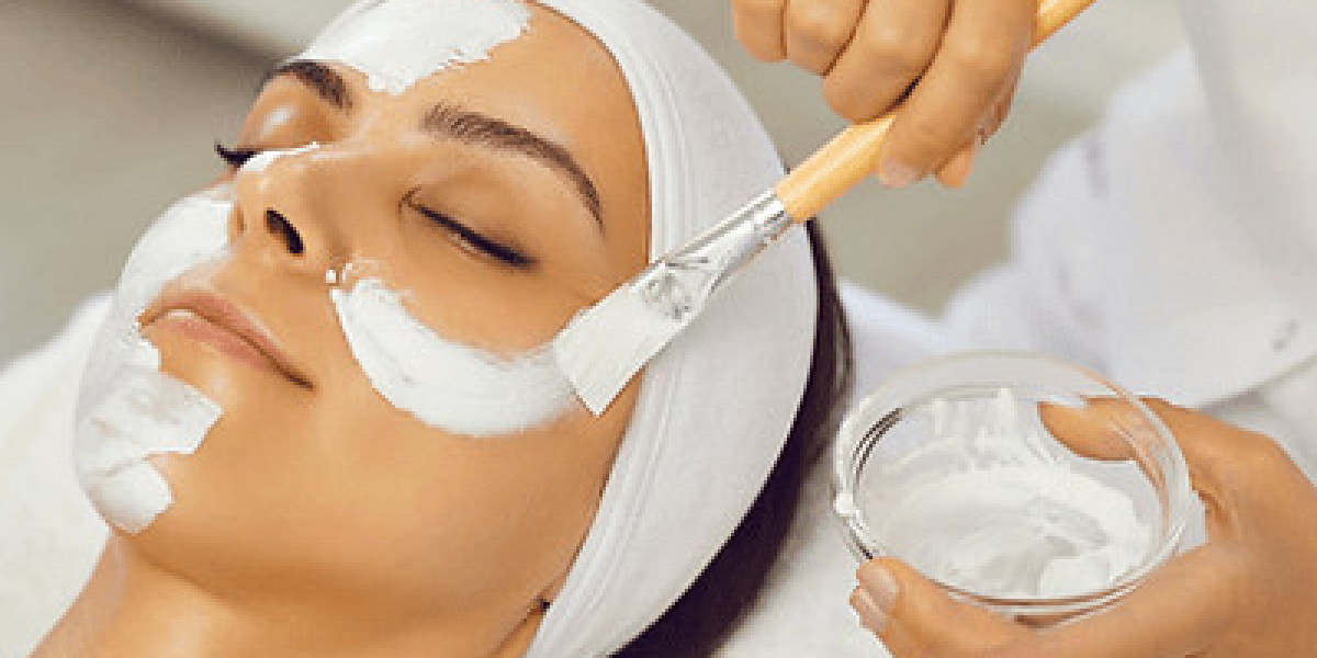 Discover the Power of Deep Cleansing Facial Treatments