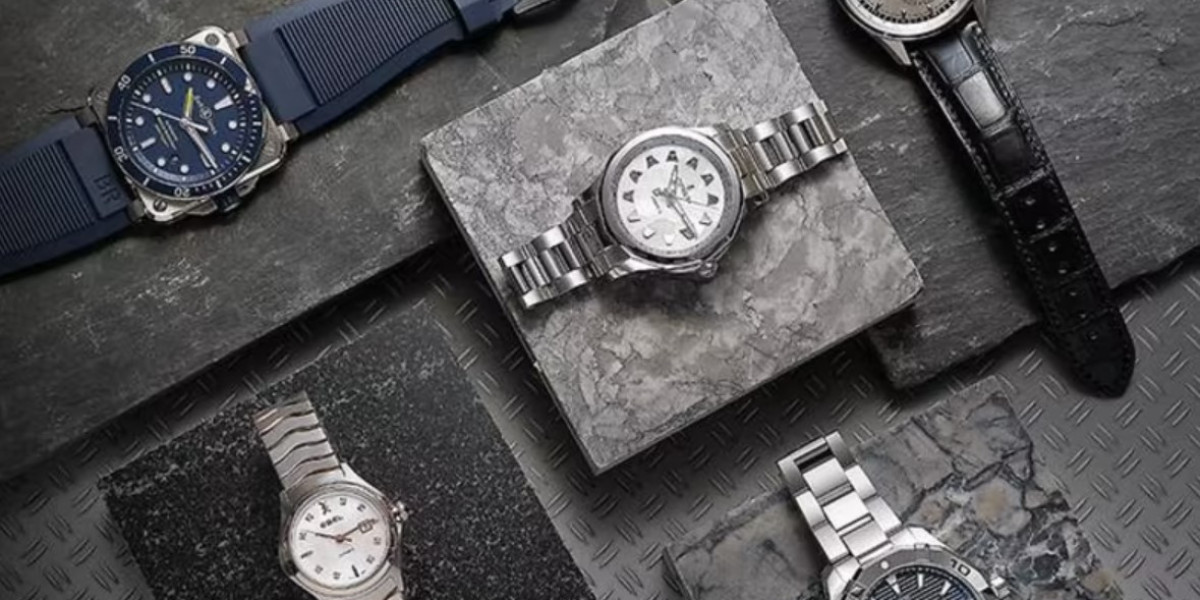 Wrist Bliss: Discovering the Height of Luxury Watches Online