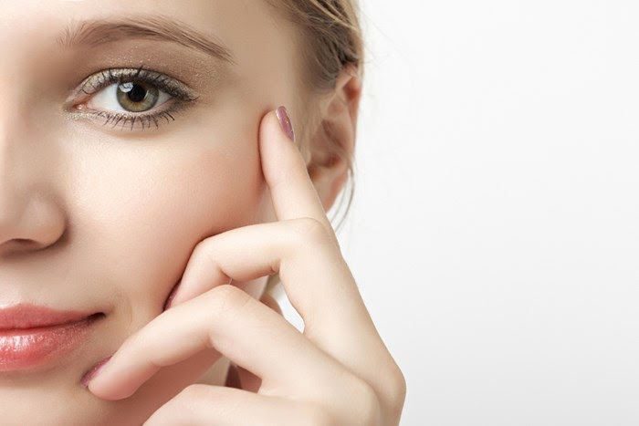 The Power of Precision: What to Expect During Lower Blepharoplasty