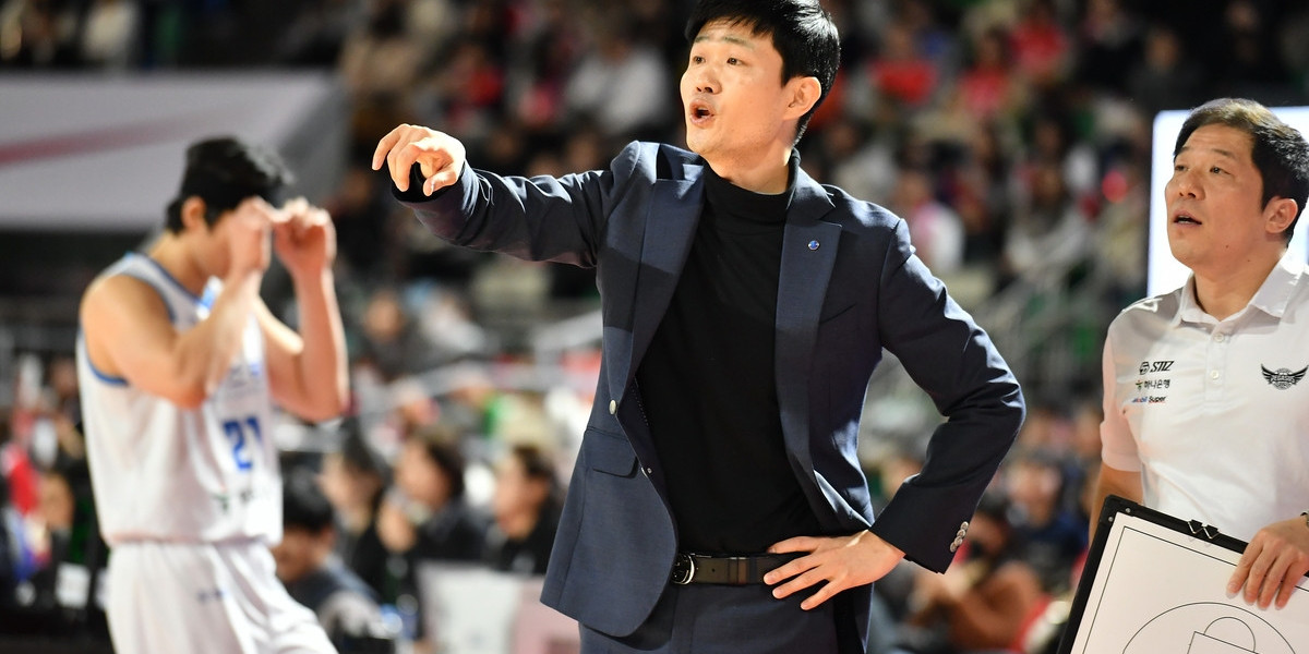 Coach Kang Hyuk said, We Won in Defense and Rebounding