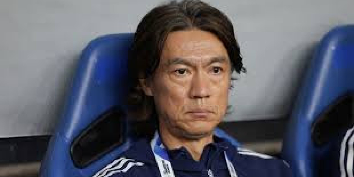 Coach Hong Myung-bo "Lee Dong-kyung, it's a shame you joined the army at the best time