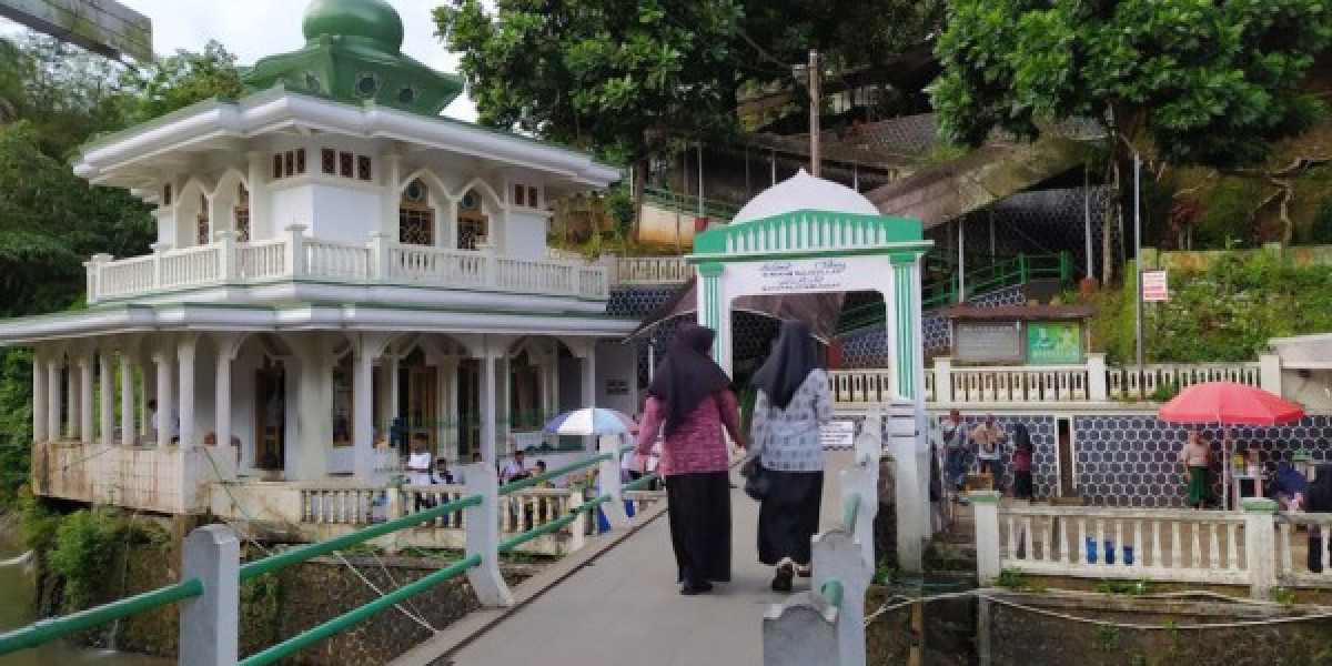 Wisata Religi di Tasikmalaya