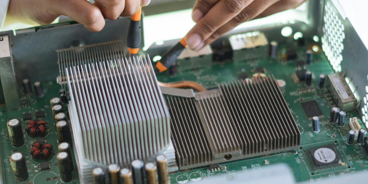 Vietnam Semiconductor Manufacturing Equipment Market Growth Report Forecast 2024-32