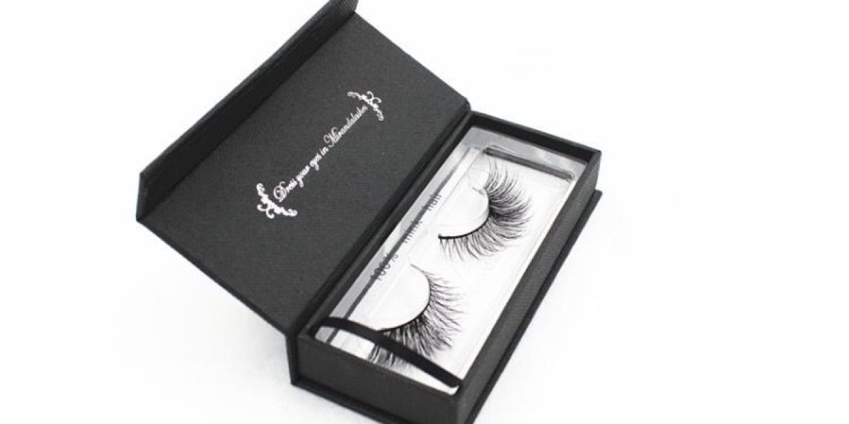 Custom Eyelash Boxes: Boost Brand